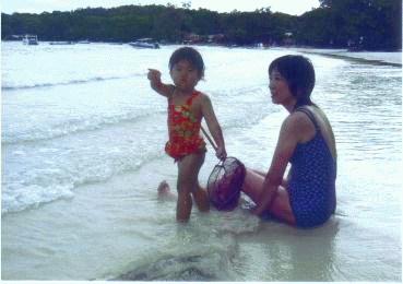 赤ちゃんと海外旅行・タイのビーチ